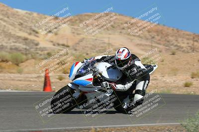 media/Sep-24-2022-TrackXperience (Sat) [[08127a19bf]]/Intermediate Group/session 2 turn 5/